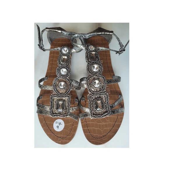 Isabella Brown Shoes - Isabella Brown Fashion flats sandal  size 9